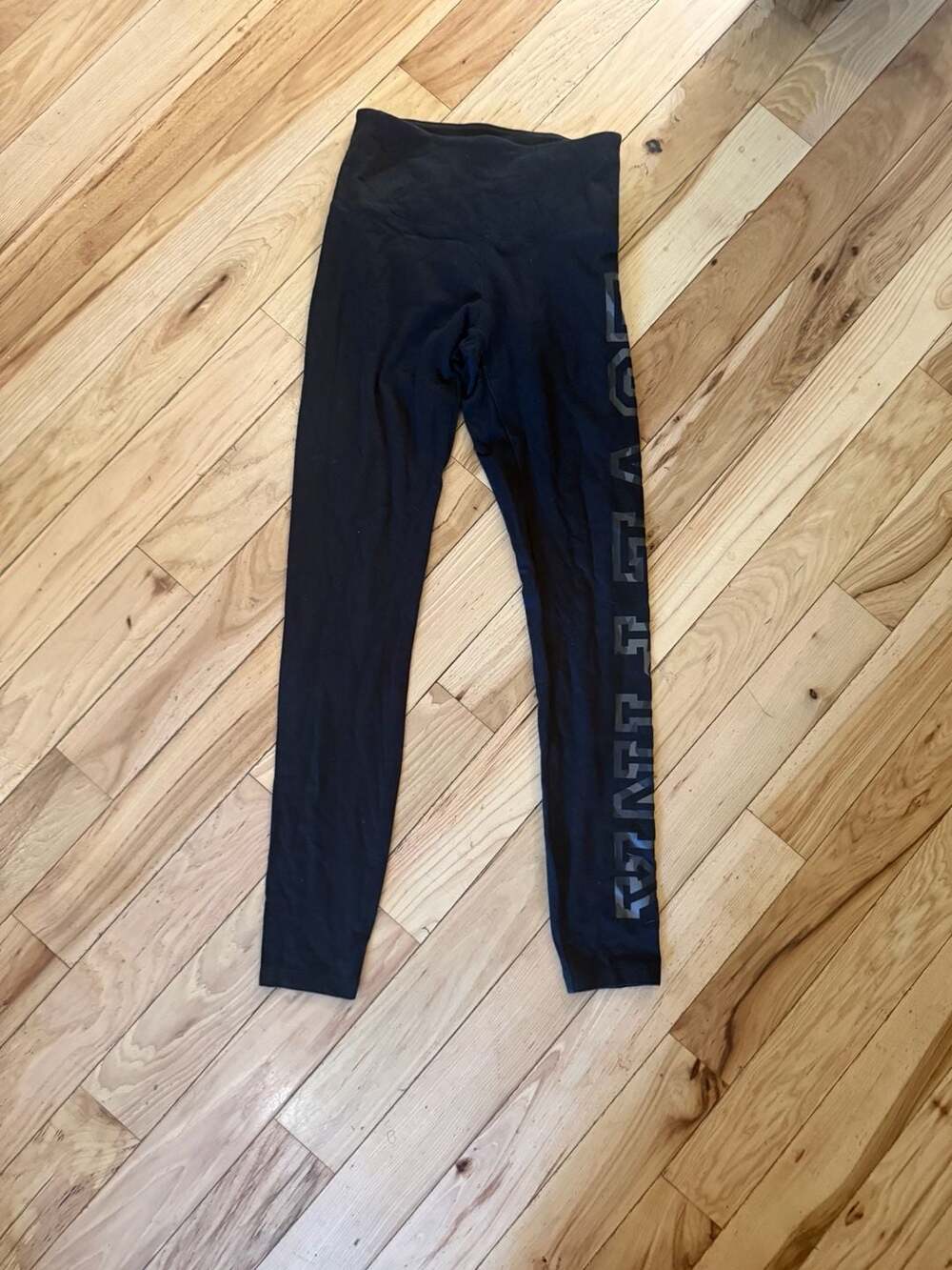 Victoria's Secret PINK Black Leggings with Camo Logo Leg Script